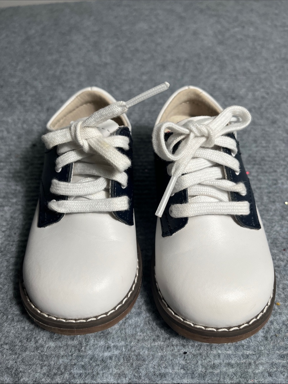 FootMates White and Navy Kids Lace-Up Shoes